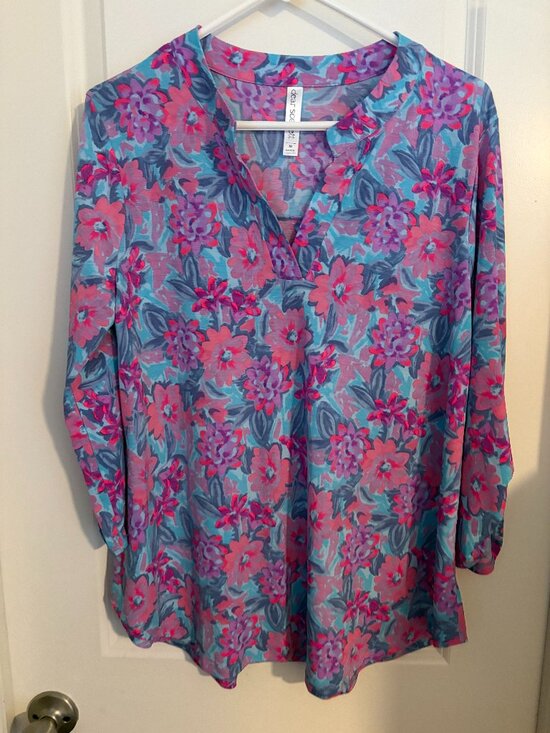 Dear Scarlett Tops - Dear Scarlett Floral Lizzy Top- Medium